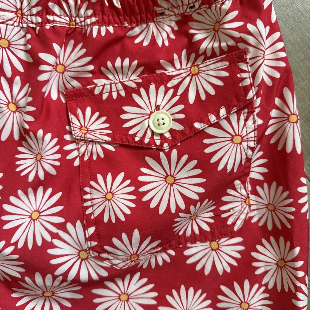 J.Crew Flex Swimwear Mens Medium Red White Daisy Floral Swim Trunks Shorts